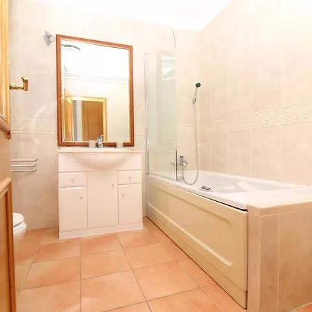 Martina - São Rafael - * Albufeira